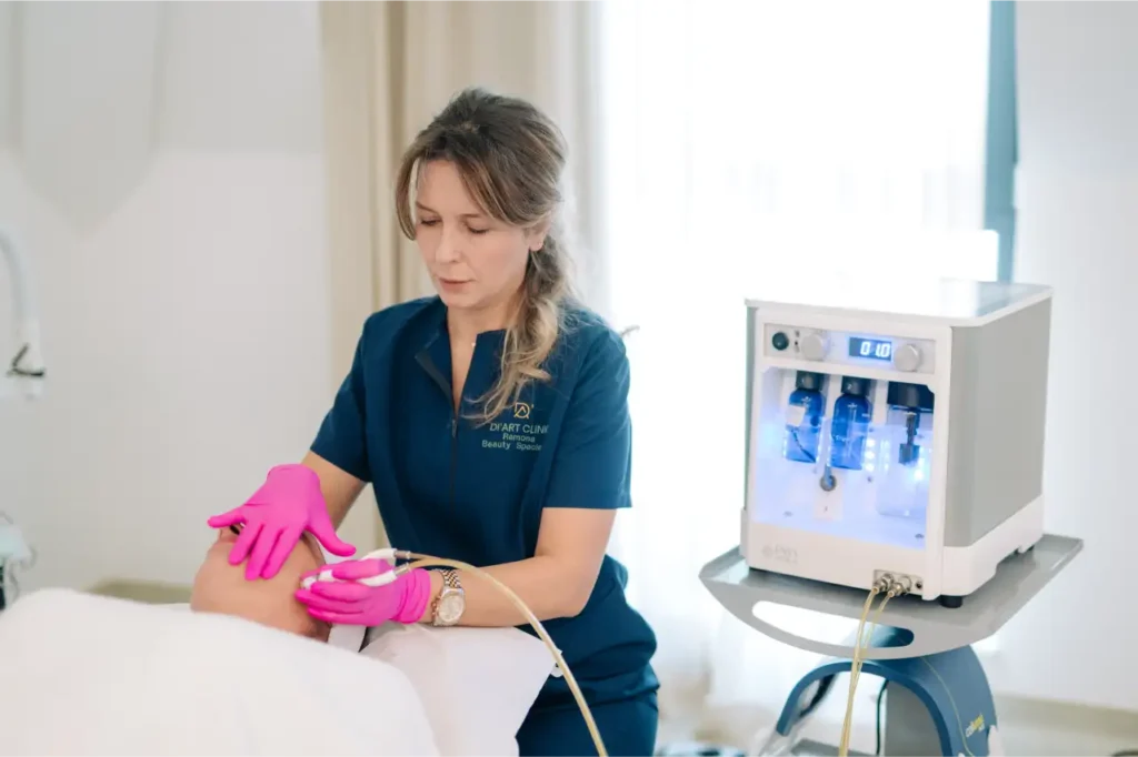 De ce abordarea medicală contează în estetica modernă (și cum evităm supraestetizarea)