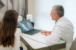 Greșeli frecvente când alegi o clinică de estetică medicală (și cum le eviți)